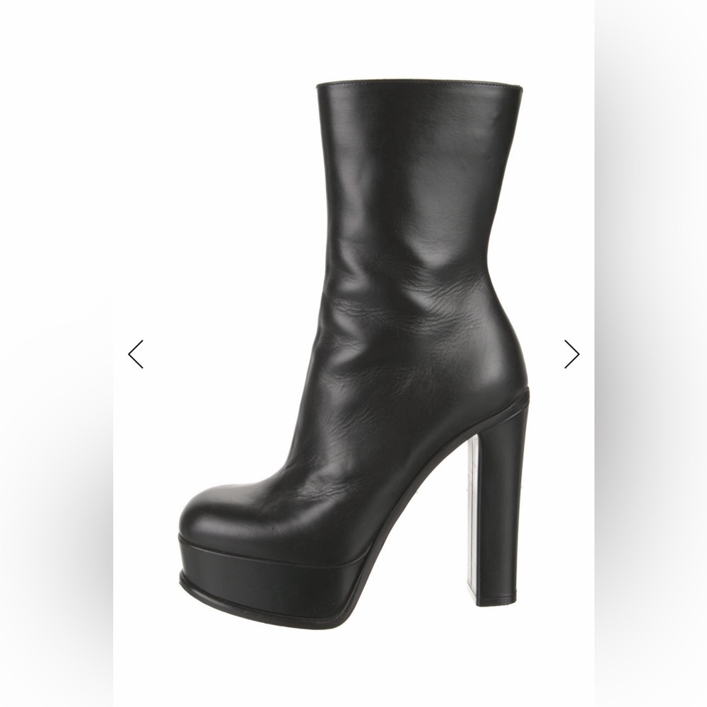 Alexander McQueen Black Heeled Boots